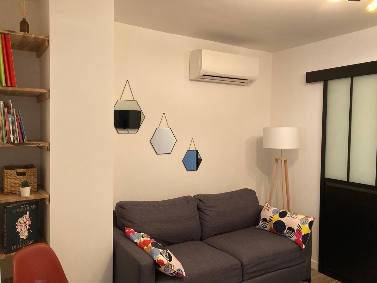 Zilarelle Apartment อฌักซิโอ้ ภายนอก รูปภาพ